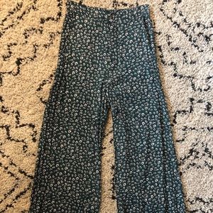 Skylar & Madison Green Floral Pants